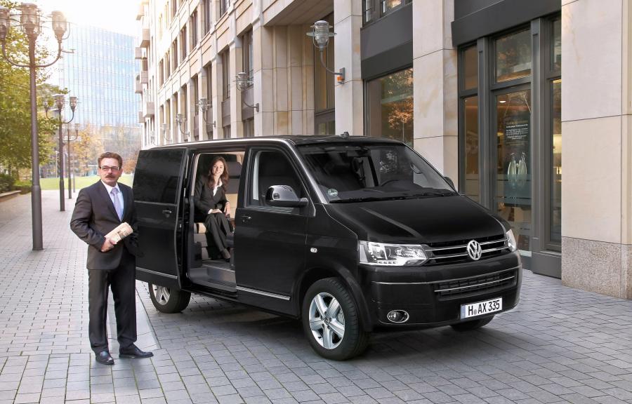  Volkswagen Caravelle Business 2012 года  (фото 3 из 4)